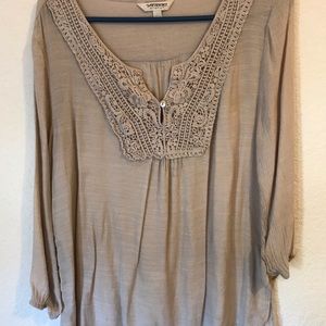 Gray 3/4 sleeve with lacey front